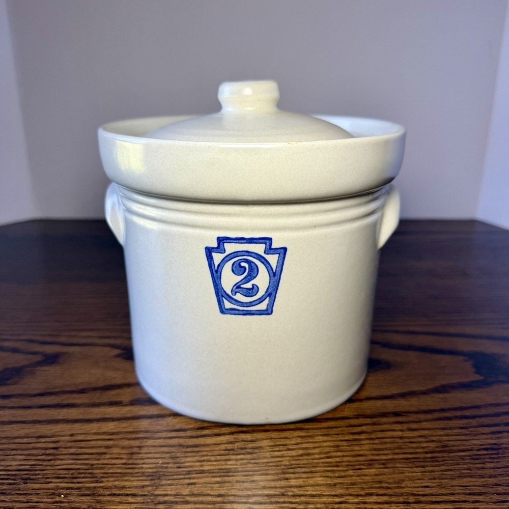 VTG Pfaltzgraff Yorktown Keystone Blue #2 Canister Crock Storage Jar Excellent